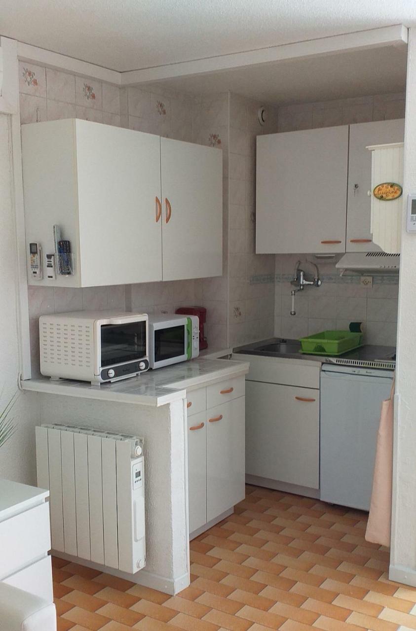 Studio De 25M2 Tout Equipe A 250M Du Bord De Mer Ла-Гранд-Мот Экстерьер фото