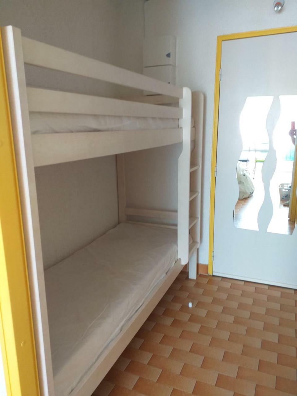 Studio De 25M2 Tout Equipe A 250M Du Bord De Mer Ла-Гранд-Мот Экстерьер фото